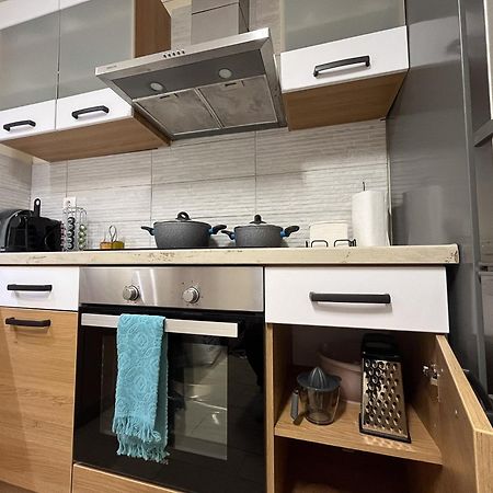 Private Modern Cozy House At The Center Apartment Mytilene Ngoại thất bức ảnh